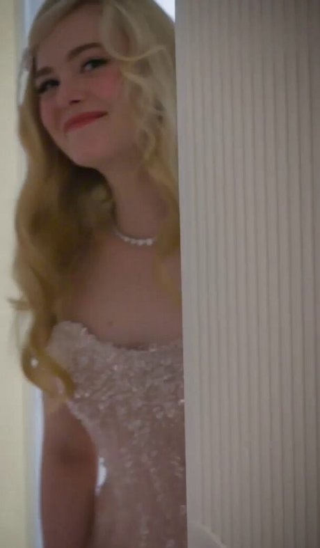 Elle Fanning xxx actress pictures