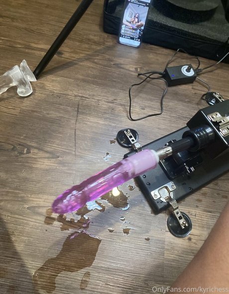 kyrichess model nudes image