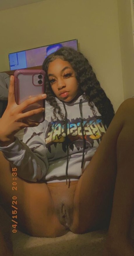 kyrichess nudes model pictures