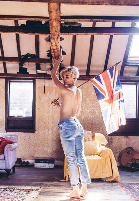 ebony squirt onlyfans beautiful xxx photo