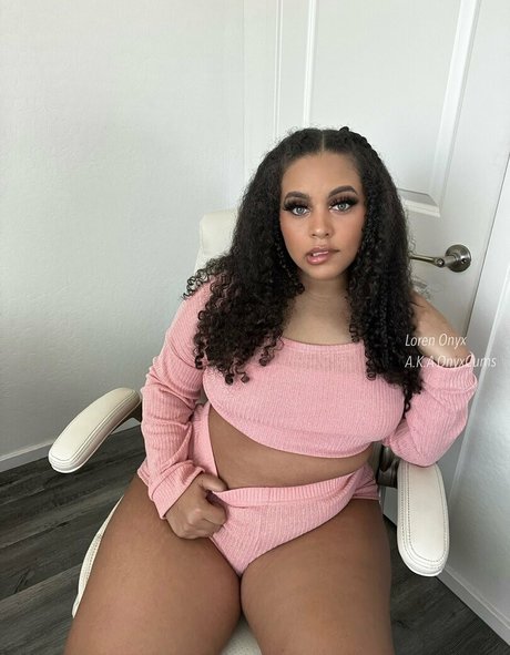 tiny onlyfans sex images