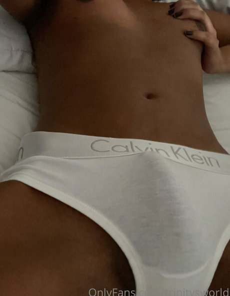 BeautyWithTrinity star hd img