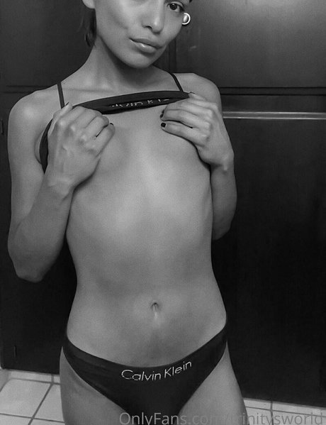 BeautyWithTrinity star hd pic