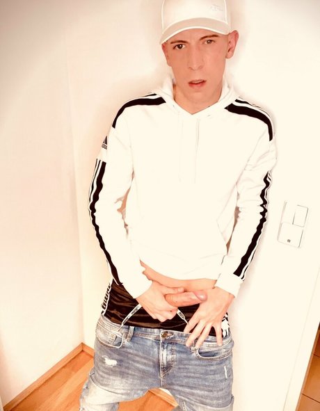 scandal onlyfans exclusive pic