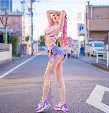 tanned onlyfans nude photos