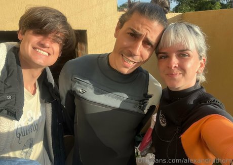 alexandrathorn high quality actress photos