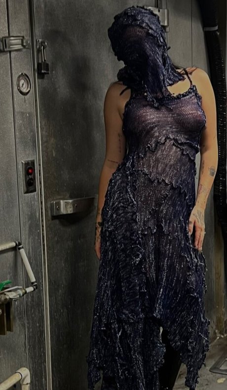 Noah Cyrus pornstar pic