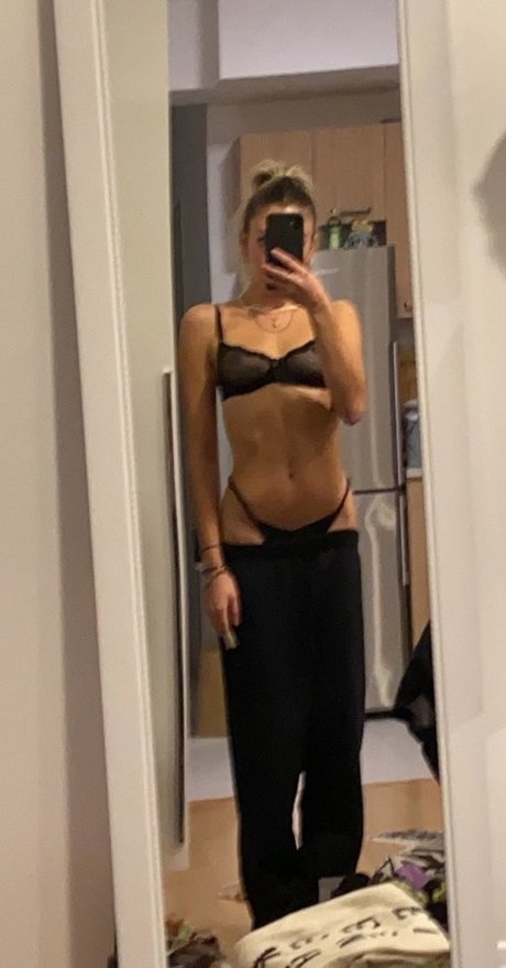 Noah Cyrus exclusive model archive