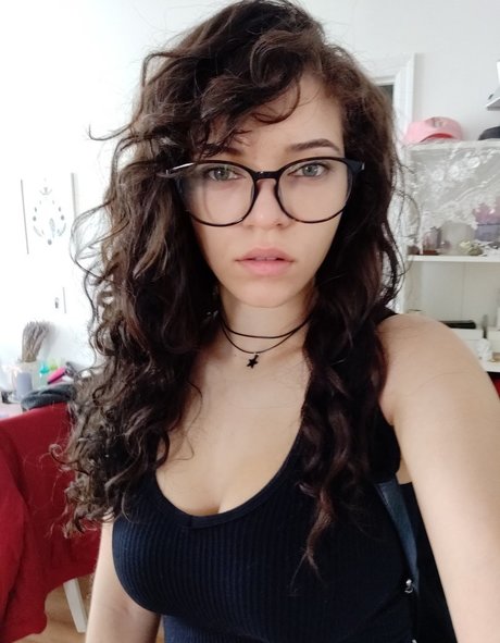 female influencer onlyfans pornos pictures