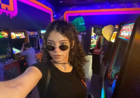 curvy shemale onlyfans hot naked gallery