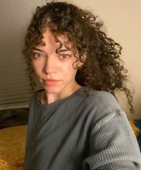 curvy shemale onlyfans free sexy pics