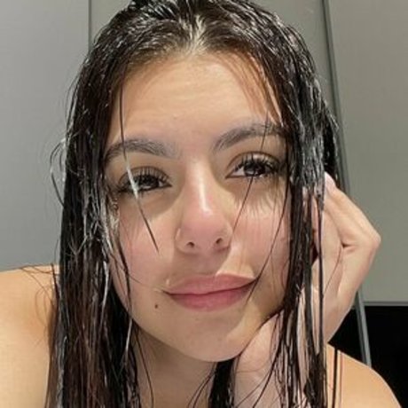 Iriannis Rodriguez model perfect image