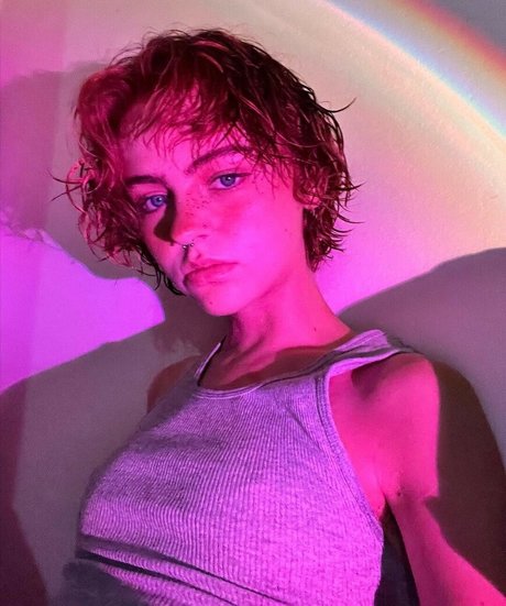 Hadley Nelson adult star images