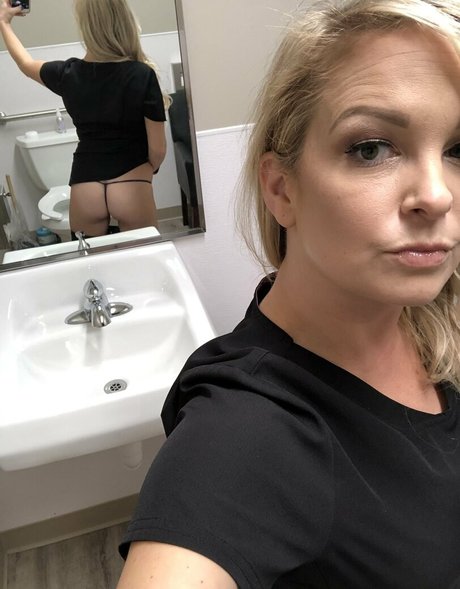 arab blowjob onlyfans porno photo