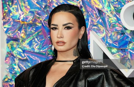 Demi Lovato pornstar xxx gallery