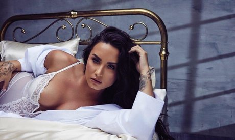 Demi Lovato porn actress photo