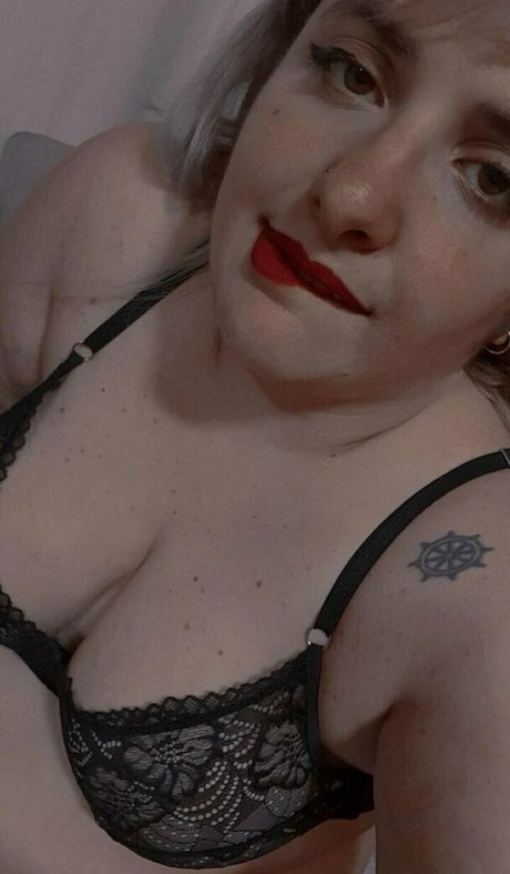 lilahfree nude pornstar galleries