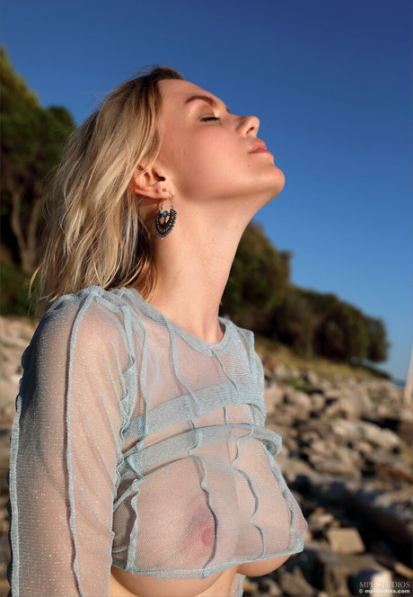 anal wife onlyfans pornographic image