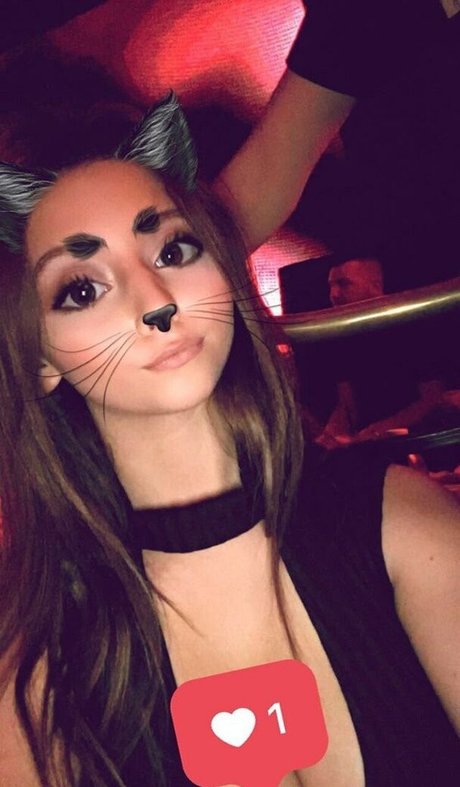 blonde secretary onlyfans pornos image