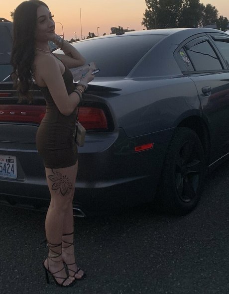 lillmaamii2 beautiful model photo