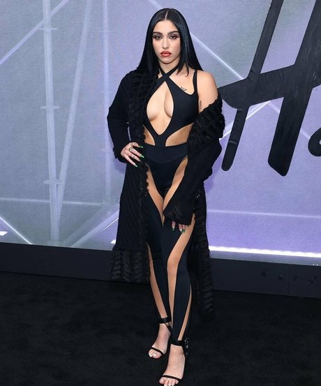 Lourdes Leon free star pic