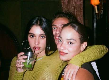 Lourdes Leon xxx star photo