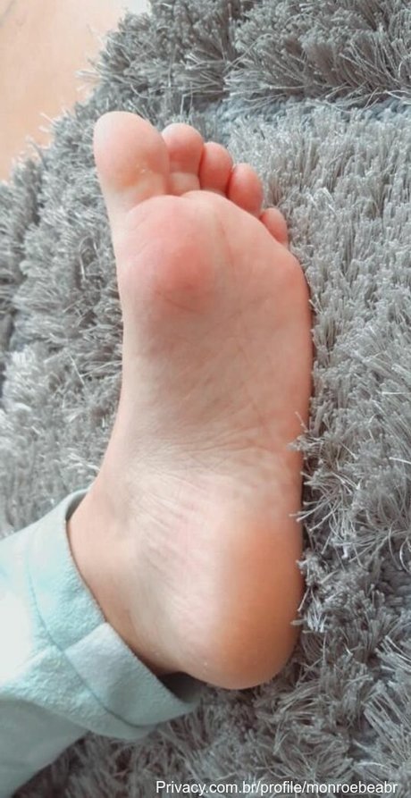 MonroeBeaBr xxx star photos