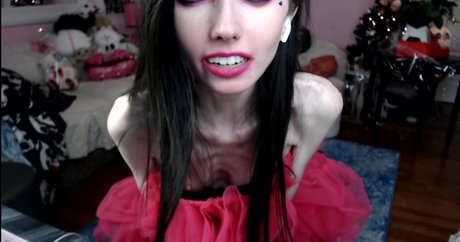 Eugenia Cooney hot model image