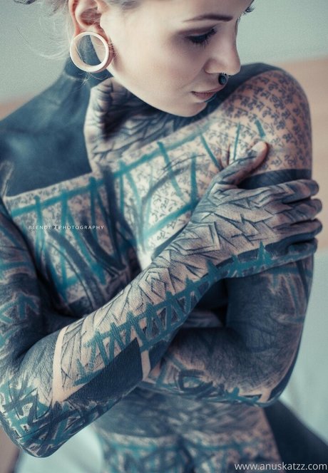 shemale fucks girl onlyfans top images