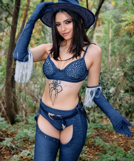 milf strip onlyfans naked pic