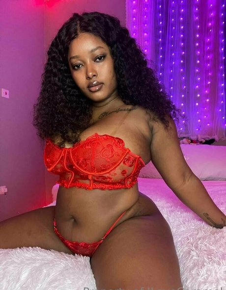 famous nude onlyfans porno img