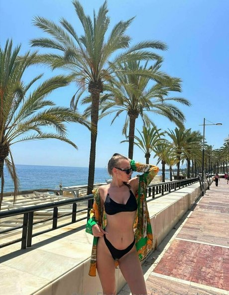 jessicastrong nice actress gallery