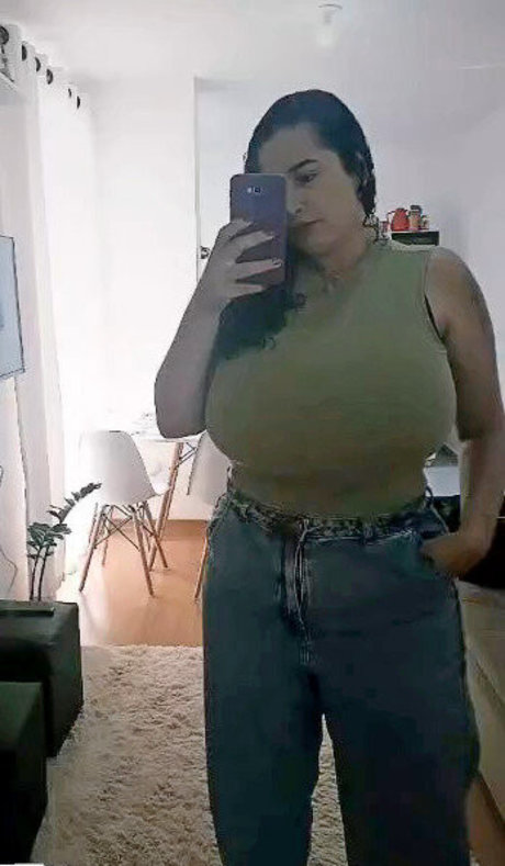 Maria Clara Tavares model naked gallery