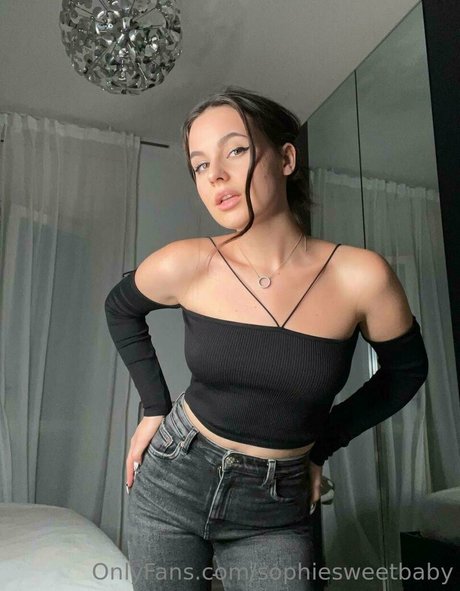 sophiesweetbaby model adult pics