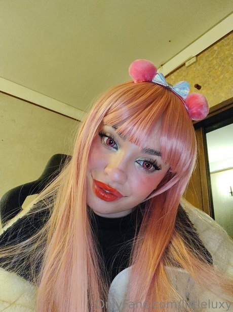 littleluxy sexy actress archive