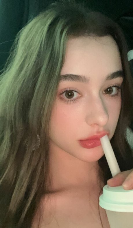 Dasha Taran naked model galleries