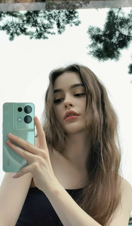 Dasha Taran pornstar perfect pic