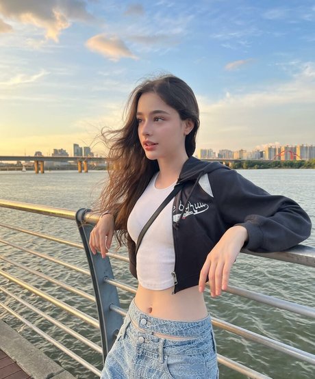 Dasha Taran star nudes image