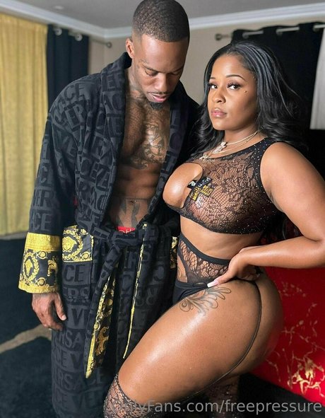 huge tits milf onlyfans art naked photo