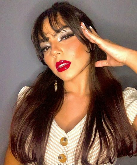 milf wife onlyfans exclusive photos