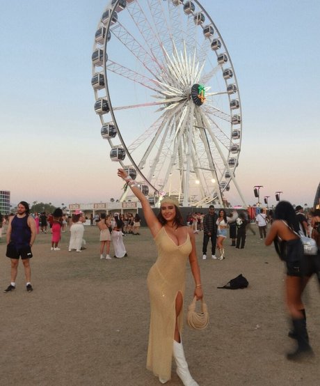 Kalani Hilliker Images