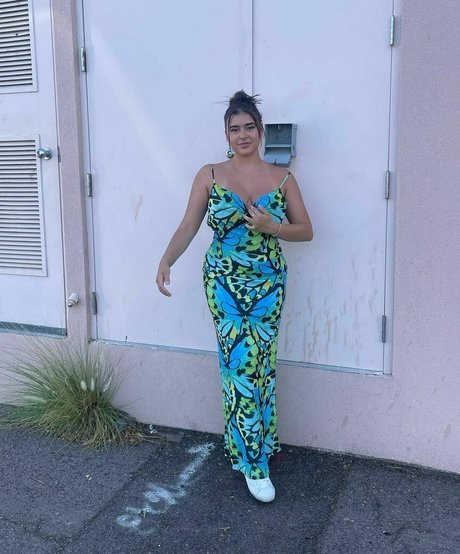 Kalani Hilliker hd pornstar archive