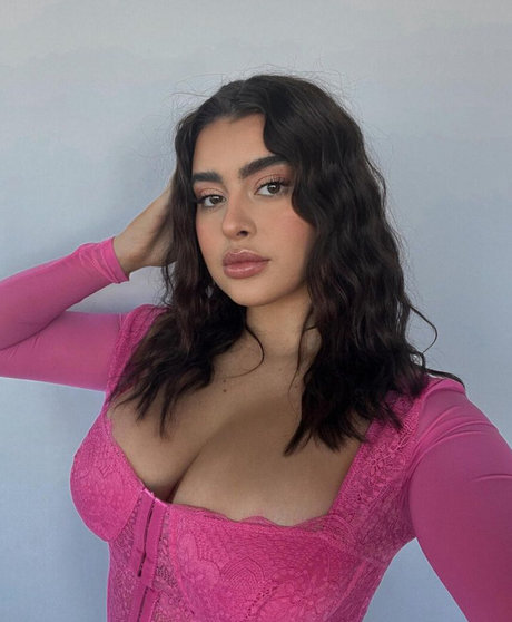 horny girls onlyfans adult pics