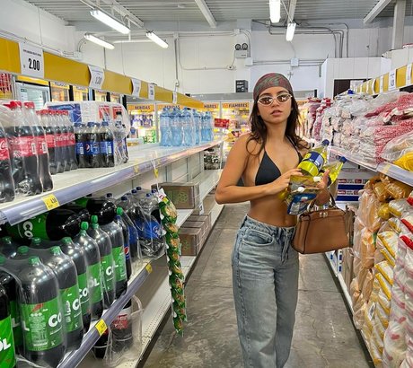 Isabela Merced perfect star pictures