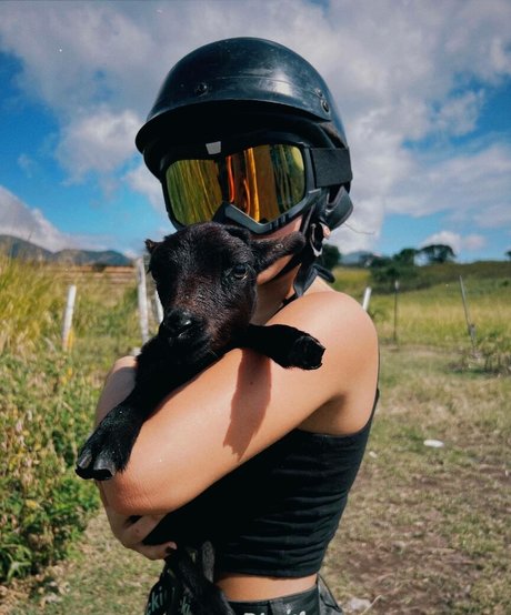 Isabela Merced model pornographic archive