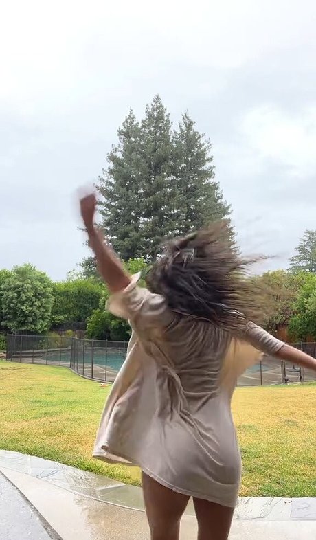 Isabela Merced porn model photo