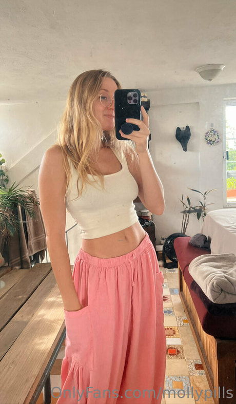 shemale cum in mouth onlyfans erotic photo