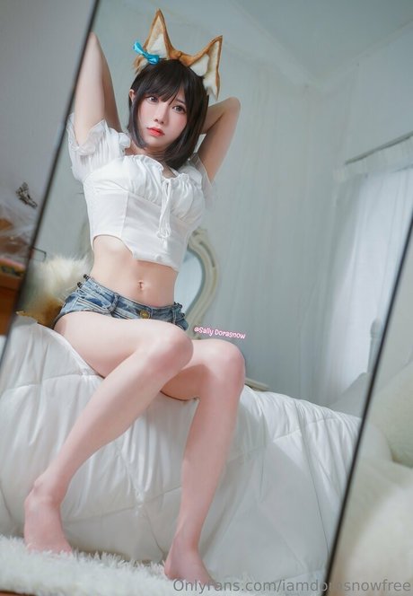 iamdorasnowfree pornstar pretty galleries