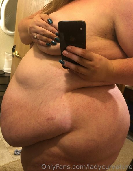 ladykeepsherlegsopen pornstar hot archive