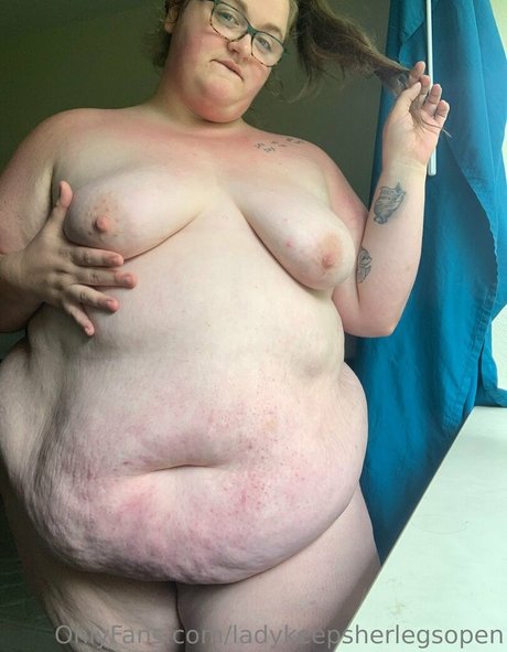 ladykeepsherlegsopen sexy pornstar pictures